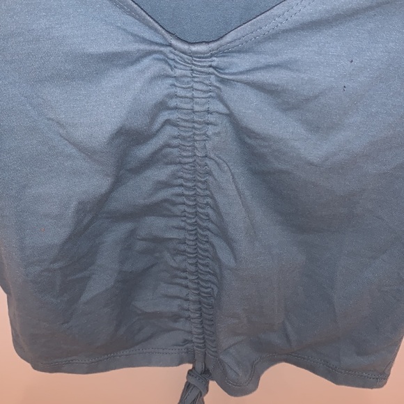 blue rushed crop top - Picture 2 of 3